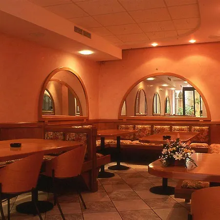Colonne - Alihotels Hotel 3*