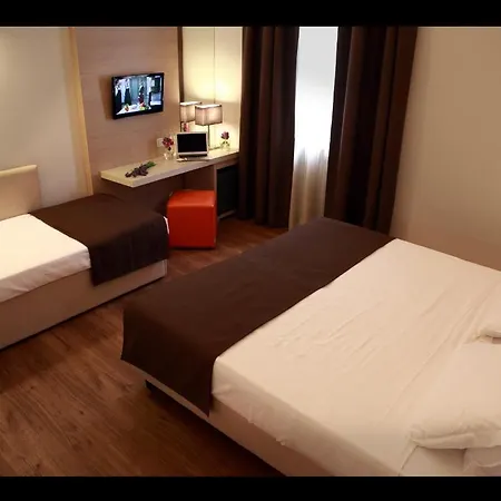 Colonne - Alihotels Hotel 3*