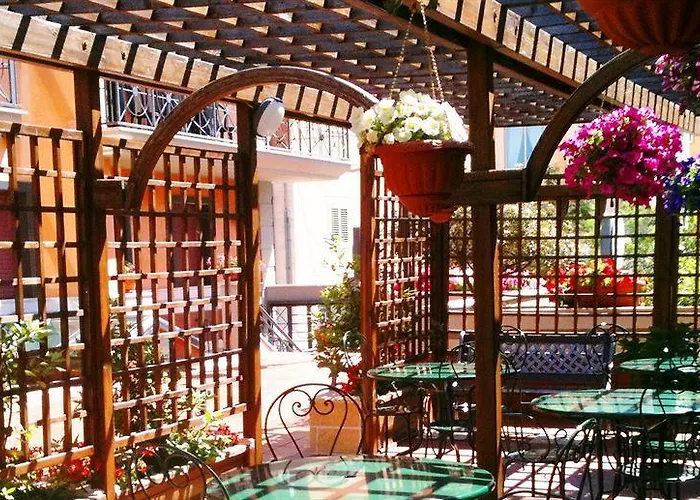 Colonne - Alihotels Hotel 3*