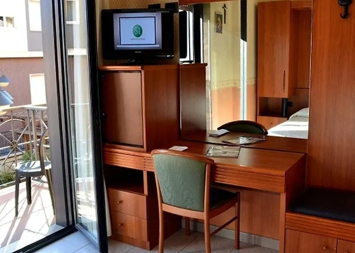 Colonne - Alihotels Hotel 3*